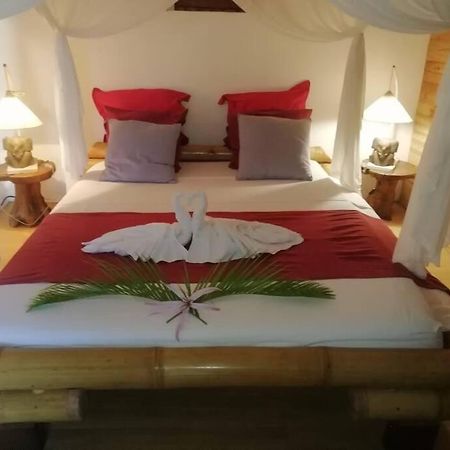 Bungalow Atypique Ti Bambou A 500M De La Plage แซนต์-อาน ภายนอก รูปภาพ